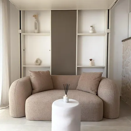 De Luxe Portes De - Vue - Piscine - Wifi