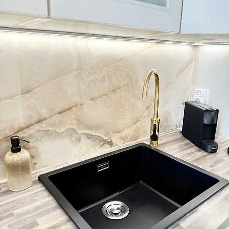 アパート De Luxe Portes De - Vue - Piscine - Wifi *