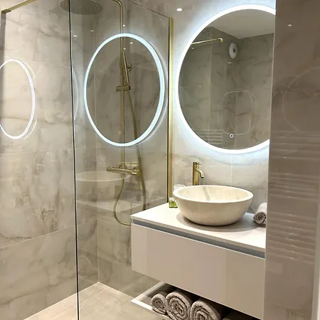 De Luxe Portes De - Vue - Piscine - Wifi *