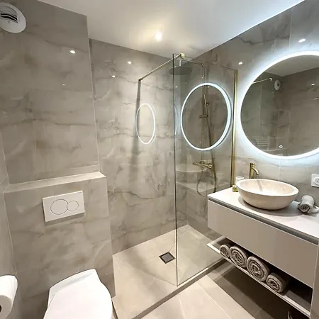 De Luxe Portes De - Vue - Piscine - Wifi * モンテ・カルロ