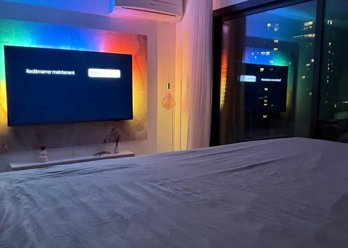 De Luxe Portes De - Vue - Piscine - Wifi Апартаменты *
