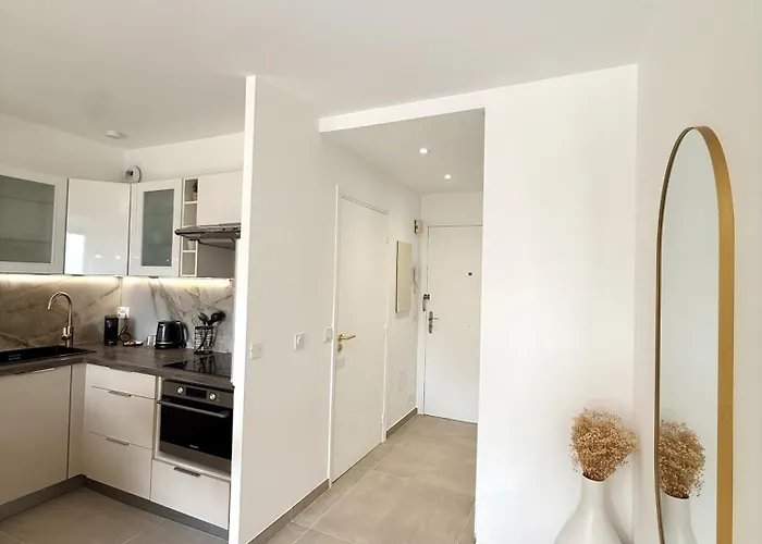 De Luxe Portes De - Vue - Piscine - Wifi *