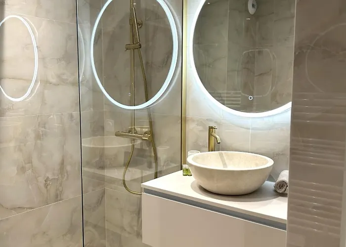 De Luxe Portes De - Vue - Piscine - Wifi *