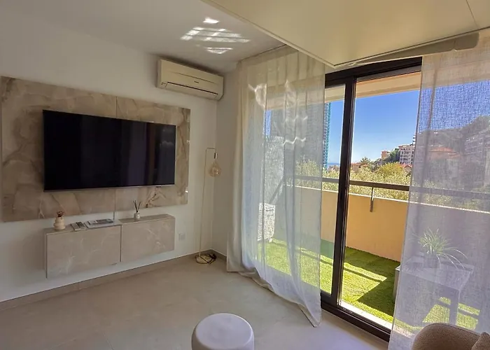 De Luxe Portes De - Vue - Piscine - Wifi Апартаменты *
